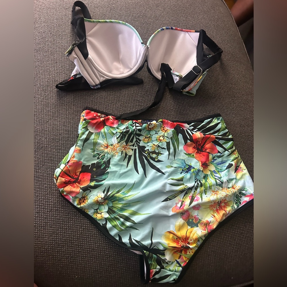 Forever 21 Tropical Floral High Waisted Bikini Set M/L Retro Pin Up Swimwear - Picture 3 of 3